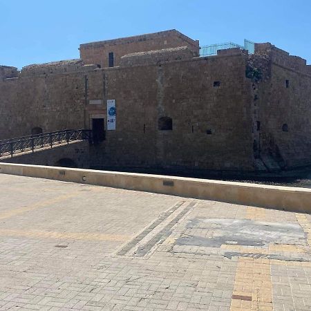 Beachside Apartment In Kato Paphos Lighthouse 81 Exterior foto