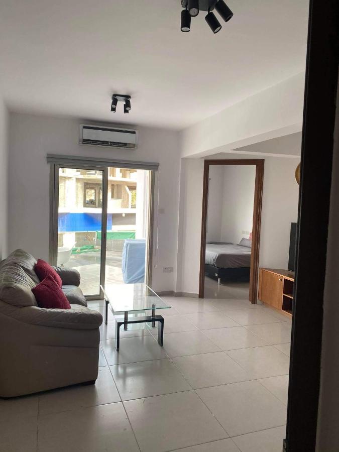 Beachside Apartment In Kato Paphos Lighthouse 81 Exterior foto